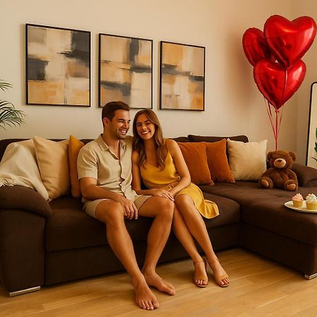 Amalia - Quiet 1Br Apartment With Parking & Wi-Fi ブカレスト エクステリア 写真